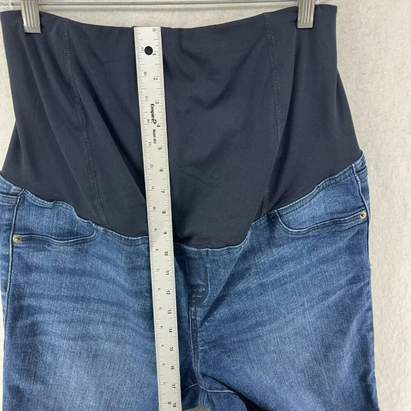 High Waist Denim Maternity Shorts - Blue - Picture 3 of 7